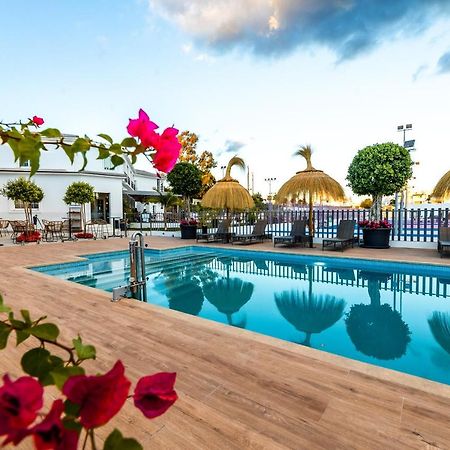 Hotel Residencia Deportiva Rozarossa Estepona Exterior foto